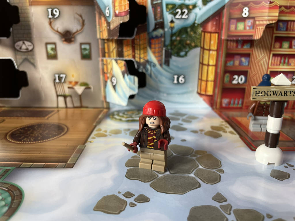 figurka-Hermiona-Grangerova-Adventni-kalendar-2023-LEGO-76418-Harry-Potter